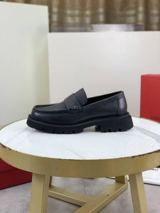 工厂p价p 顶级品质 Salvatore Ferragamo 菲拉格慕商务皮鞋 1:1顶级代购品质 鞋面进口精选原版开边珠小牛皮 内里垫脚均用进口原版水染牛皮