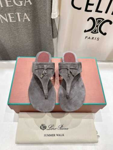 高版本出厂 Loro Piana* Lp 诺悠翩雅2025Ss夏季新款夹脚拖鞋 市场顶级品质 极简高级大方～高级而舒适的气息～ 夏天当然就得美美哒～ 上脚柔软舒