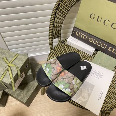 gucci 古驰春夏新款 沙滩拖鞋 平底拖鞋 一字拖 情侣款 码数 35-46