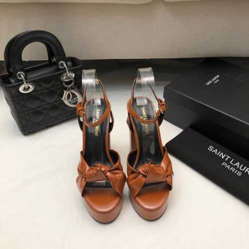 400，全新颜色上市！！！ 年 Saint Laurent 圣罗兰 Ysl专柜主打款防水台恨太高蝴蝶结凉鞋。高端定制顶级品质。延续家族经典鞋面蝴蝶结设计，简约大