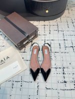 顶级版本新款最新爆品小红书火推Alaia High Love爱心细跟凉拖系列！ “Designerofdesigners”更影响着很多人的风格！这些Alaia的