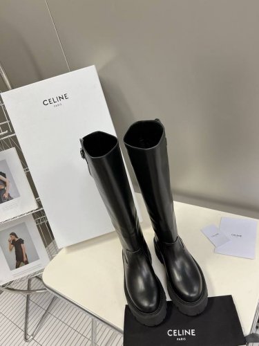 Celine思琳lisa同款马丁靴、超多网红明星种草 无敌显瘦马丁靴、做旧双色效果小牛皮皮质柔软鞋底厚5Cm左右、增高显腿细、原版定制小牛皮、牛皮内里真皮沿条