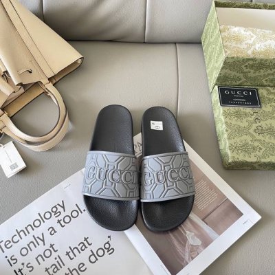 出厂： Gucci 古驰2025顶级专柜 初夏情侣新款 官网上新 独家首发 Gucci 古驰 25S 初夏情侣拖 古驰拖鞋 古驰情侣穿搭 Gucci拖鞋 Guc