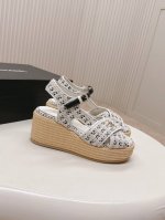 CHANEL 香奈儿 2025新款凉鞋拖鞋系列 经典系列 每个款式都很赞 菱格松糕底凉鞋拖鞋 优雅高贵 舒适百搭鞋面：羊皮，编织布垫脚：羊皮鞋底：橡胶大底码数: