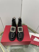 代购品质顶级版本，Roger vi*** 大幂幂 欧阳娜娜 刘雯 等等明星同款爆款. 独家私模开发 大底和市场大小厚度都不一样 大底边是真皮沿条，pk市场普通货