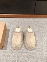 顶级品质 UGG经典系列全新升级厚底雪地靴 check 你的随性复古棕色系look，点亮街头拿捏 潮酷不费力~厚底铅笔靴 大橘底一秒蹬厚底TAZZ秋冬装备齐活，