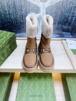 出厂 Gucci巴黎时装周中国22年美丽奴羊皮毛一体雪地靴，提花面料LOGO头层牛皮澳洲进口羊毛内里， Gucci 这款雪地靴结合了品牌两大标志性元素 金色马衔