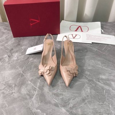 工厂p价p 顶级高端版本 代购品质 原版开发 Valentino 华伦天奴2025Ss新款爆款夏季尖头蝴蝶凉拖鞋。V家新款全真皮外侧蝴蝶装饰抢手大爆款，Ins&