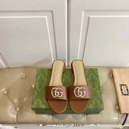 橡胶底 ，真皮大底 ，古奇Gucci新款拖鞋，牛皮面，羊皮里，35-42码 43，44码定做不退换 - 点击图像关闭