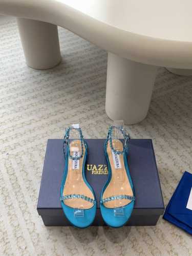 Aquazzura 24Ss 惊艳火爆款、菠萝 王室贵族的钟爱雍容华贵、气质高雅、到手如图柜级品质 进口真丝 璀璨别致水钻饰扣、小羊皮内里、意大利真A级真皮大底