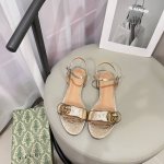 橙子出厂价p gucci 古驰2025新款 经典一字带搭扣平底凉鞋 时装周新款 小红书抢先热搜 凉鞋经典 古驰专属 码数 35-42