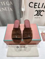 高版本出厂 高跟 Loro Piana* Lp 诺悠翩雅2025Ss春夏新款高跟拖鞋 市场顶级品质 极简高级大方～高级而舒适的气息～ 夏天当然就得美美哒～ 上脚