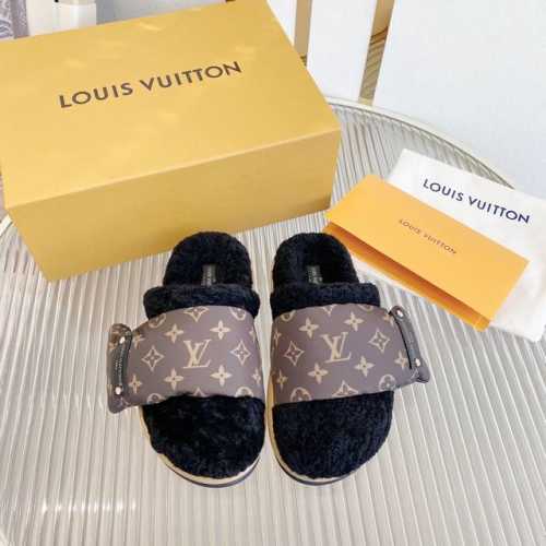 男码10 louis vuitt on fw22new arrival～ lv家新秋冬情侣款羊毛拖鞋新品 厚底纯羊包头拖鞋，鞋面monogram填充90羽绒，虽