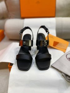 上新Herme* H家新款爱马*Ilona90防水台凉鞋拖鞋 Zp购入，顶级原单品质，市面最高版本，出厂价Pp批 鞋面：进口头层手掌纹小牛皮垫脚混种羊皮，原版开