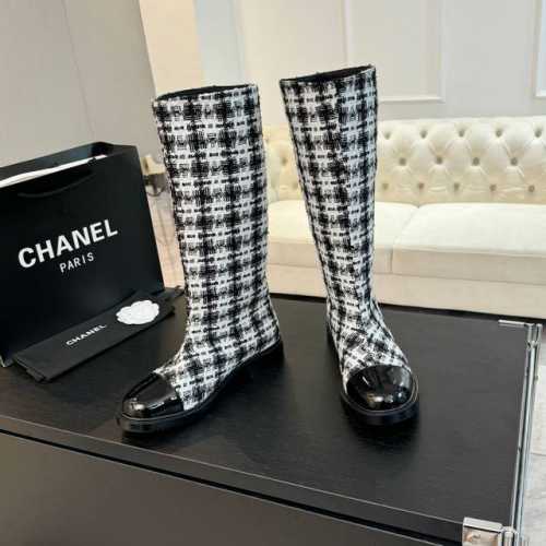出厂价 CHANEL｜小香秋冬经典款长靴 全网最好穿的一款靴子 脚感很舒适 皮质超级柔软 尤其颜色主打秋冬它的出现就是焦点， 秋冬衣橱中任意场合都适用百搭单品！