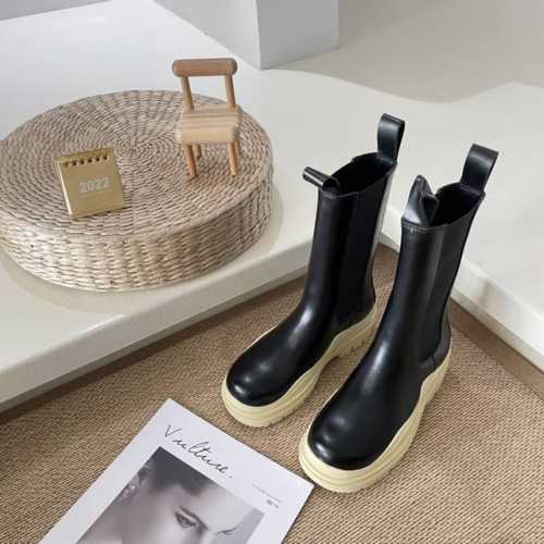 出厂 Bottega Veneta 顶级专柜 官网同步 Bv葆爹天团全系 经典矮筒 中筒靴 真正的经典 永不过时 葆爹穿搭 时尚最前沿 原标 原盒 正确版本 进