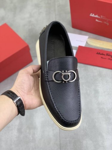工厂p价p 实价 水染牛里 Salvatore Ferragamo 菲拉格慕 男士最新款休闲商务皮鞋 同步上市 面料采用专用进口原版荔枝纹小牛皮 内里采用进口水