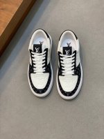 Louis Vuitton 路易威登 -高端品质 原单 -鞋面：纳帕小牛皮、高周波品牌Logo -内里：高弹力帆布布匹，牛皮垫脚 -大底：超轻Tpu发泡成型大底