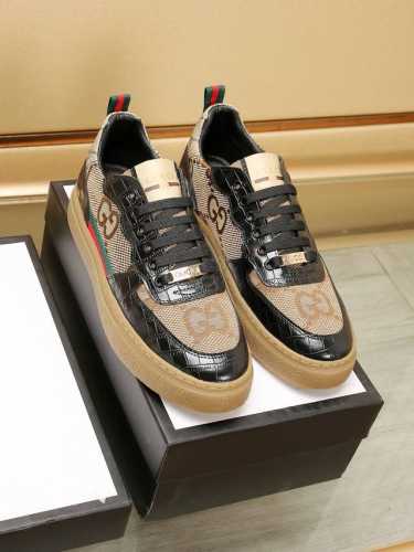 工厂 Gucci 休闲潮鞋系列＃近图都会沉醉在鞋面上，鞋面采用原版布料搭配头层牛皮 鞋底采用超软大底内外锁死工艺 最大限度弯折永不开胶，原鞋一致效果环保无味，高