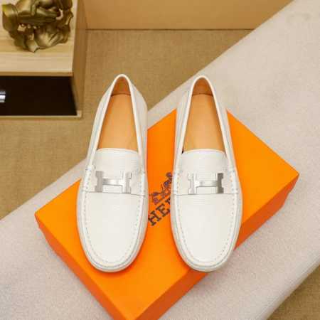 高品质 Hermès 爱马仕 原单.豆豆鞋，比利时籍设计师Martin Margiela出任爱马仕鞋履设计师，魅力十足，奢华风格绅士鞋。搭上最新爱马仕精致五金 - 点击图像关闭