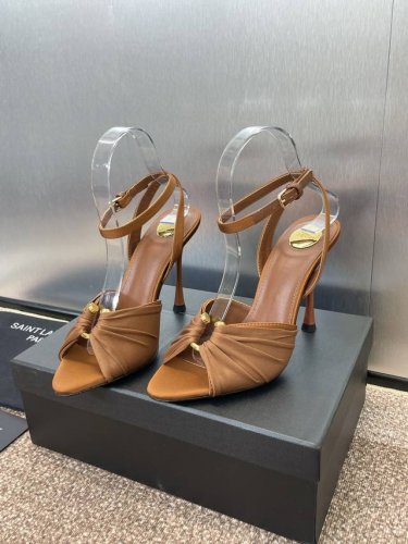 工厂p价p saint Laurent paris 圣罗兰2025春夏新款高跟女鞋 Ysl字母Logo五金扣明星同款圆头细跟一字拖露趾凉鞋 材质:鞋面进口环保透