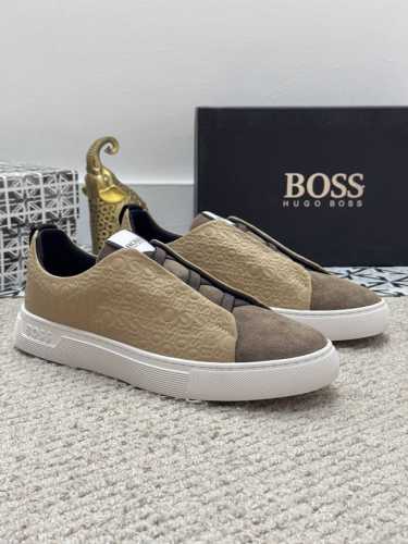 出厂价P 实价 男士精品 Boss 休闲男鞋，以经典的一脚蹬设计成为永不落幕的时尚宠儿，经典的休闲造型。采用牛皮压纹，内里羊里品牌专用大底，橡胶耐磨超轻大底，轻