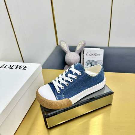 出厂价 Loewe罗意威刺绣大翻帆盖布鞋饼干鞋最近大的热一款鞋，翻刺舌绣Logo设计，超可级爱 时髦精绝对不能过错的必入款，没任有何繁杂装饰，质极感好的Vint - 点击图像关闭
