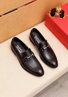商品商标 Ferragamo 菲拉格慕 休闲皮鞋 正码码数: 39-44 38.45.46订制 商品材料 精选 进口荔枝纹小牛皮鞋面+经典五金扣 进口猪皮内里