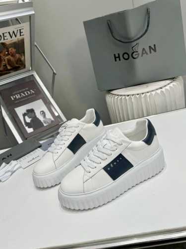 hogan2024新款H-STRIPES 系列女码 采用饰以竖条和波纹的厚底设计令奢潮鞋履焕发新意活力、穿梭性格畅想、抢占视线焦点、在掀现代感都市风潮！ 面料: