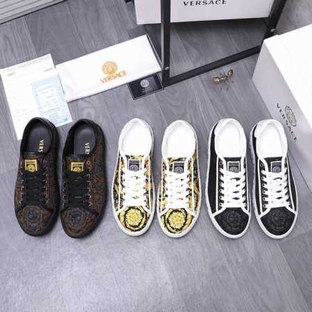 商品商标 Versace 范思哲 休闲板鞋 正码码数: 38-44 商品材料 精选透气织花鞋面 羊皮内里 原版大底 - 点击图像关闭