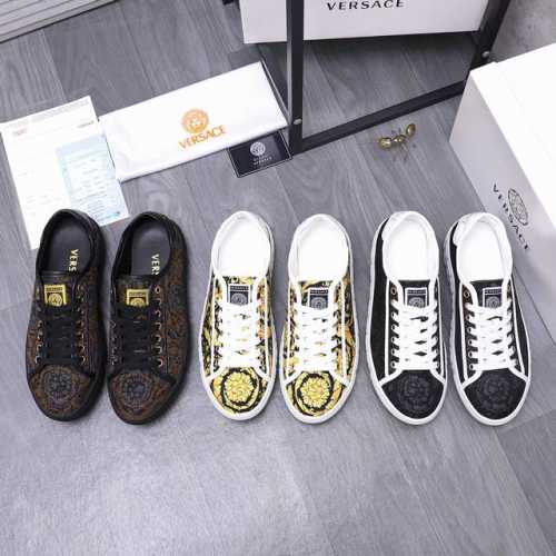 商品商标 Versace 范思哲 休闲板鞋 正码码数: 38-44 商品材料 精选透气织花鞋面 羊皮内里 原版大底