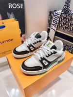 橙子出厂价p louis Vuitton 路易威登 Lv Trainer 情侣款运动鞋板鞋 休闲复古篮球鞋 从复古篮球鞋汲取灵感 打造备受青睐的 Lv Trai