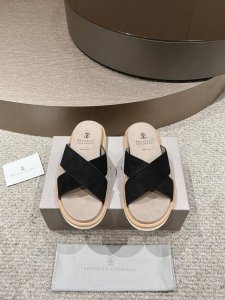 bc Size：39-44 45.46定做 新款 Brunello Cucinelli Bc男士休闲男凉拖鞋！此款凉拖鞋鞋面料采用意大利进口高丝光水洗翻毛皮，内
