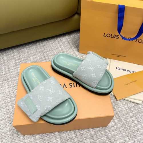 牛仔绿 Louis Vuitto N Ss24 New Arrival～ Lv驴家 春夏羽绒魔术贴凉拖鞋新品！ 内里填充90白鸭绒，轻软舒适，回弹性极佳！ 鞋底