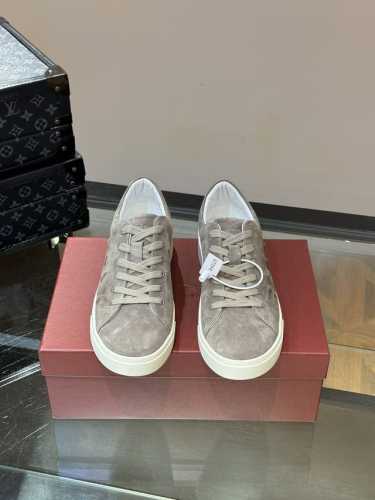 工厂p价 Bally 巴利 新款男士系带休闲运动板鞋出货，休闲运动款式，面料采用原厂牛皮面，皮质柔软细腻光泽好，两侧立体品牌Logo装饰，内里羊皮垫脚 上脚轻便
