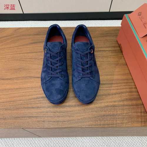 Loro Piana 休闲鞋。 意大利顶级羊绒复古优雅低调奢华。时尚性与皮料实用性同样兼具依然全网最高品质。鞋面羊京丝质柔滑。羊皮内里，原版大底。 码数：35-