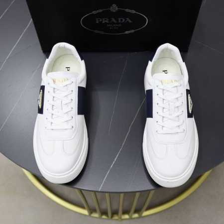 Prada 普拉* -高端品质 原单 -鞋面：进口纳帕小牛皮拼接进口布匹、鞋身车缝品牌图腾、鞋舌空压品牌logo -内里：水染牛皮 -大底：超轻tpu 发泡；成 - 点击图像关闭