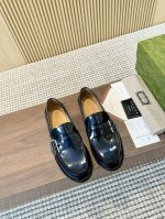 Gucci 古驰 -高端品质 原单 -鞋面：开边珠小牛皮、品牌金属扣件 -内里：水染牛皮 -大底：超真皮 橡胶；组合成型真皮大底 -超高品控 做工精细：凸显 高