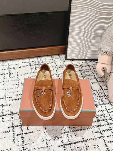 莞厂 代购级别 loro piana* fw24经典乐福鞋休闲鞋 诺悠翩雅Lp奢华品牌 低调富人的不二选择！ 简约高级 低调奢华 随性好穿，舒适度满分 鞋面：原