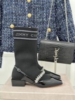 厂价 Jimmy Choo｜周仰杰23S新 品袜子靴！ 本季王炸神款女神必备单品 袜子靴的特点就是穿着舒适瘦腿 不管什么腿型都能包得住 超好搭配衣服 巨显脚瘦