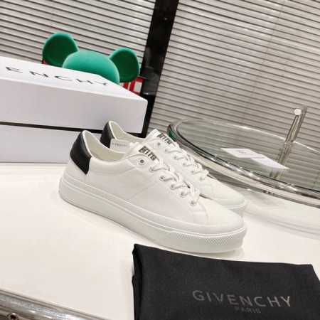 实价不让利 ！原版开发长期出货。Givenchy纪梵希2022明星同款小白鞋。太古汇原版4980买入1:1复刻。 Givenchyxchito聯名系列igive - 点击图像关闭