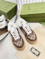 GUCCI 冬季羊毛款，双G毛毛保暖休闲鞋 小脏鞋 饼干鞋 工厂独家首发 鞋面采用原版材料，全羊毛垫脚，超柔软舒适让行走更加便捷舒适！ 独家新款惊世之作 内里进