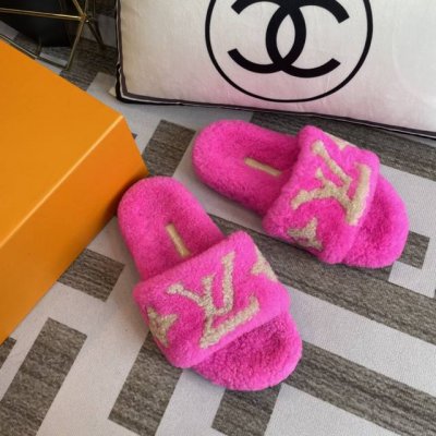 L家 毛拖P: 女款，码数35-40 41.42订做不退换 2024新款 Louis vuitton LV毛拖 官网同步：专柜品质！我家只做全真皮羊羔毛 一款巨