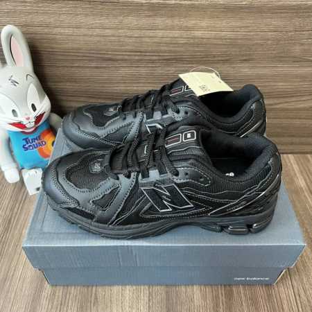顶级版本New Balance Nb 1906R Urbancore 潮流复古透气品牌专供轻便低帮跑步鞋男女同款。 码数:36-45码。 全套得物包装：毒卡 毒 - 点击图像关闭