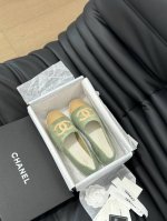 新色上新 新版本Chanel 渔夫鞋 重磅来袭配送全套顶级包装 我家的渔夫鞋质量不多介绍了哈，拿过的都知道！原版定制的鞋面，并且我家的大底是原版半透明大底，不透