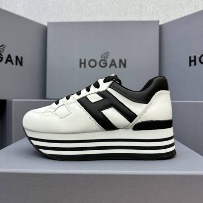 hogan 度假系列新款顶级版现货发售 松糕厚底顶级版 都市新潮休闲风 各明星 博主推荐 时尚百搭风格百变！原版楦型 原版大底一比一为你打造 值得推荐！ 鞋面采