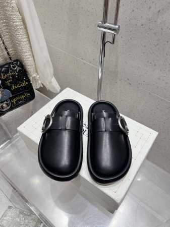 380 Alexander Mcqueen 麦昆 25Ss早春新款增高厚底博肯拖鞋包头半拖 搭配利落年轻的设计！舒适百搭的同时也具备出色的耐用性！ 融合了时尚与 - 点击图像关闭