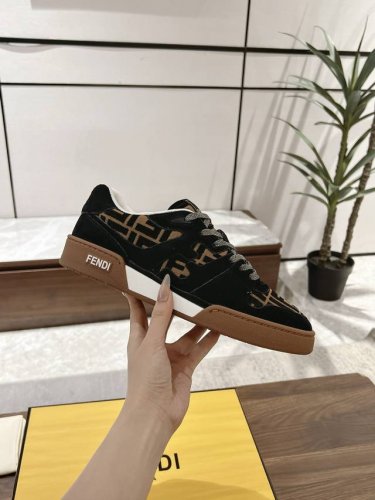 情侣款顶级版本 批 女款35-40 40定做 批 男款39-45 45定做 Fend*芬迪 新春爆款系列 情侣休闲运动鞋 Fd Match 原版Rmb9430购
