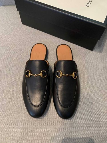 p直销 女鞋 女装 女鞋 女装 Gucci经典长青款马衔扣半拖，我家G系列的品质拿开的客户都知道品质。黑色鞋面原版进口胎小牛皮 ，内里水染牛皮，意大利进口A级真
