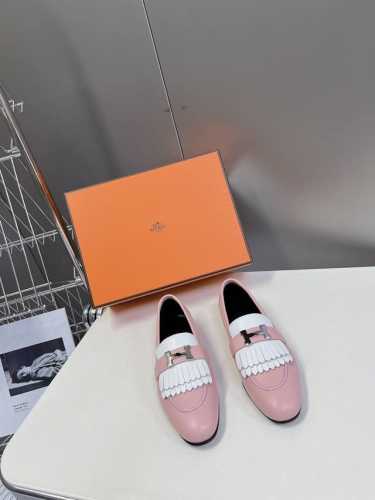 Hermes 爱马仕经典热卖代购级乐福鞋 穆勒单鞋 海外代购买手货源，纯原定制 韩国客过毒验收 1一级定制胎牛皮面料，马克缝线 纯手工滚边 2混种羊皮内里 垫脚